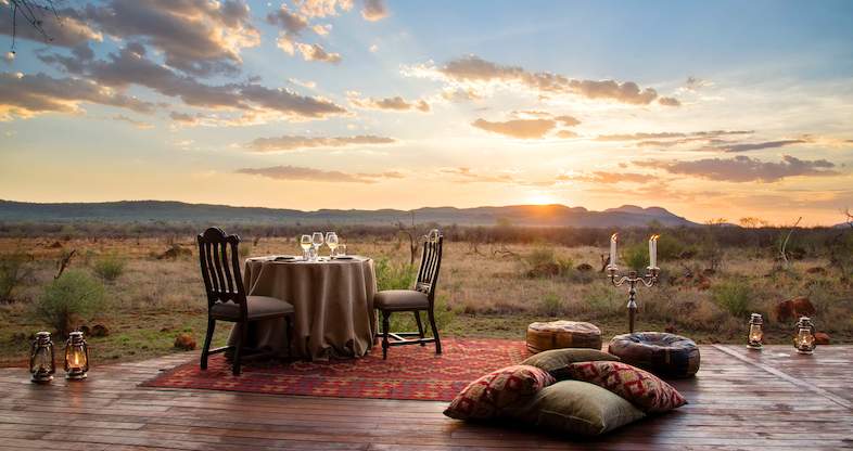 Luxury-safari-experience -in -Tanzania -with -scenic savannah -views”