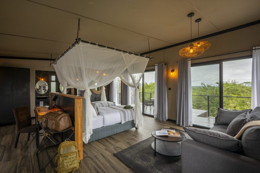 luxury-safari-lodge-interior-view-tarangire-tanzania