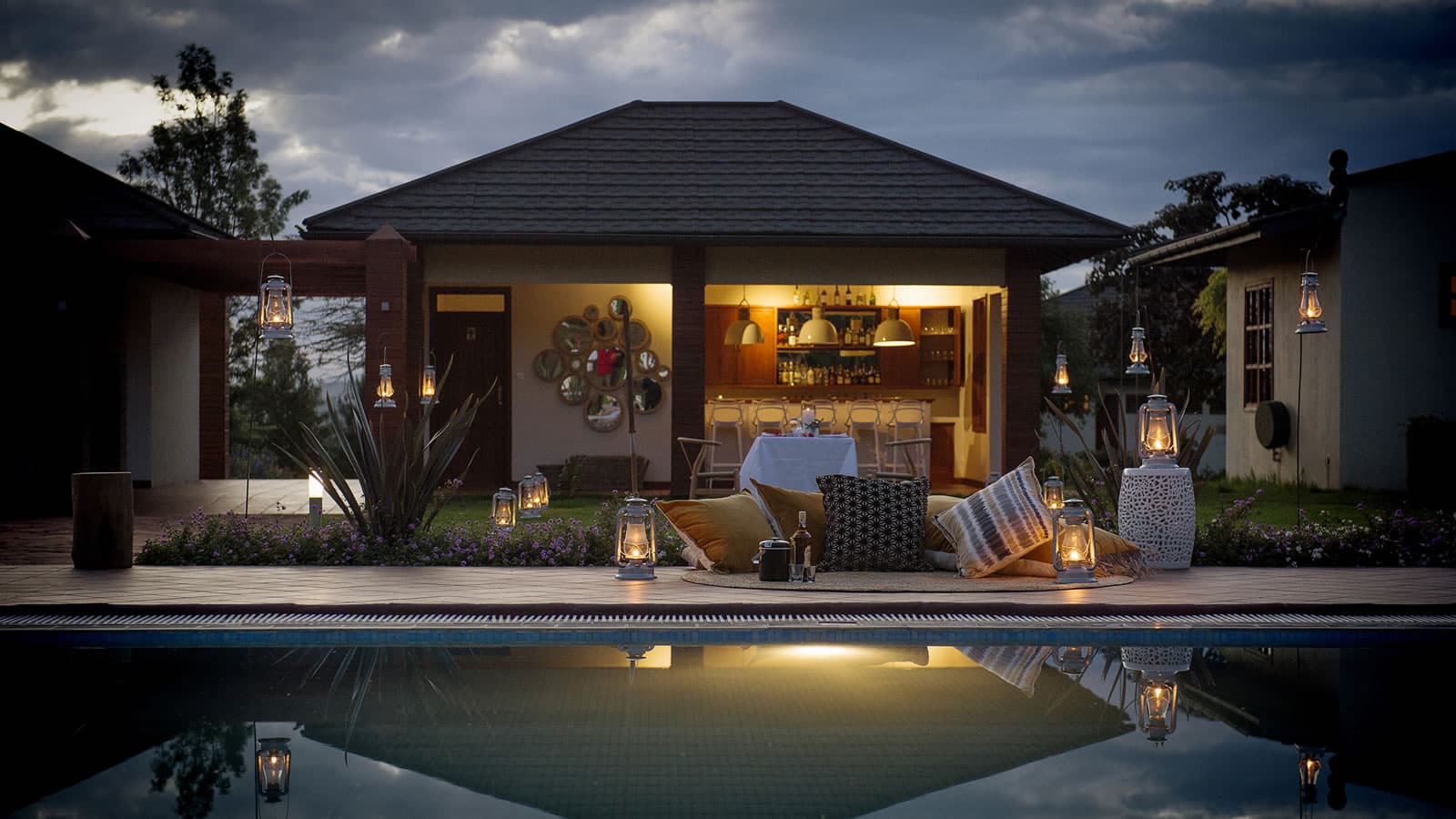 safari-lodge-exterior-main-house-view-ngorongoro-safari
