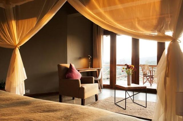safari-lodge-during-ngorongpo-safari