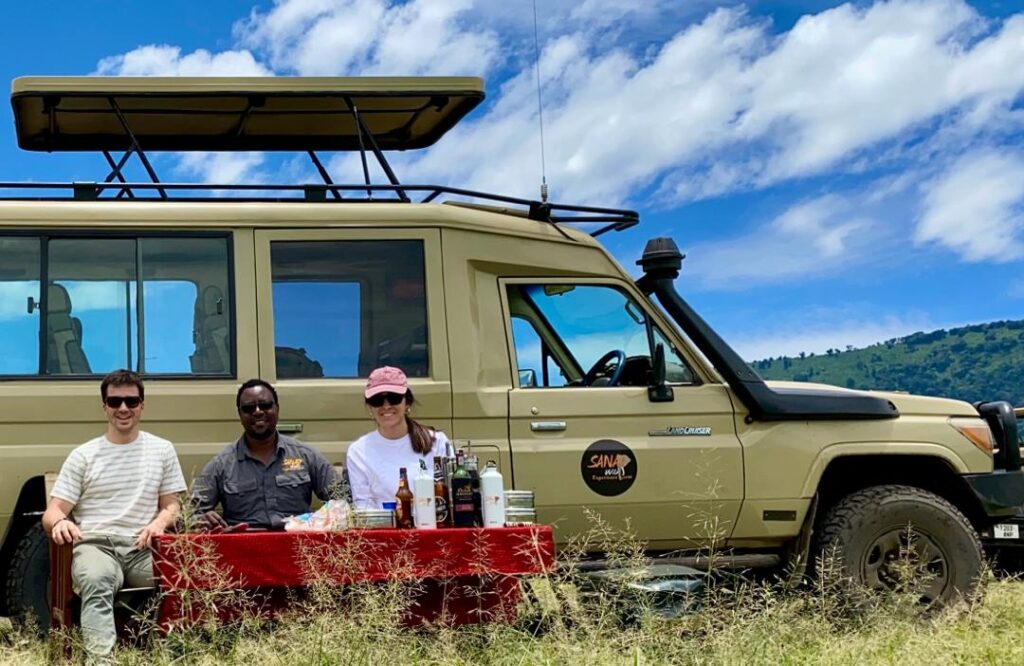bush-lunch-in-serengeti-national-park-during-7-Day-safari