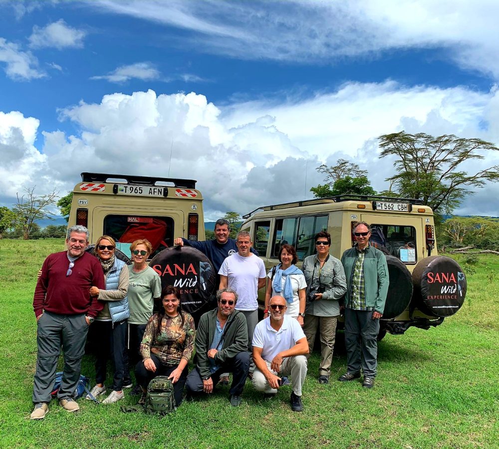 group-photo-taken-during-tanzania-safaris
